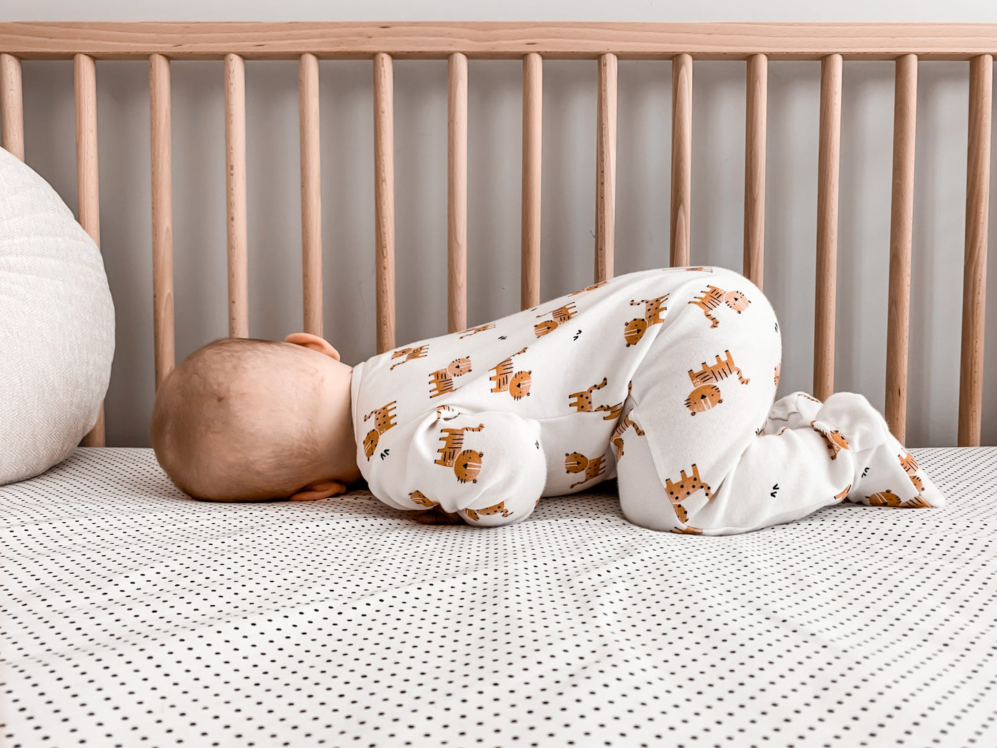 Connect the Dots Deluxe Crib Bedding Set